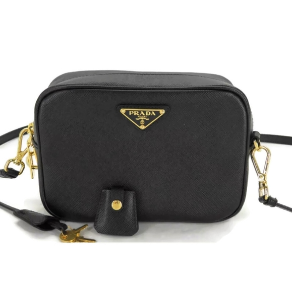 Prada Handbags - 💯 AUTH PRADA SAFFIANO LEATHER CROSSBODY BAG